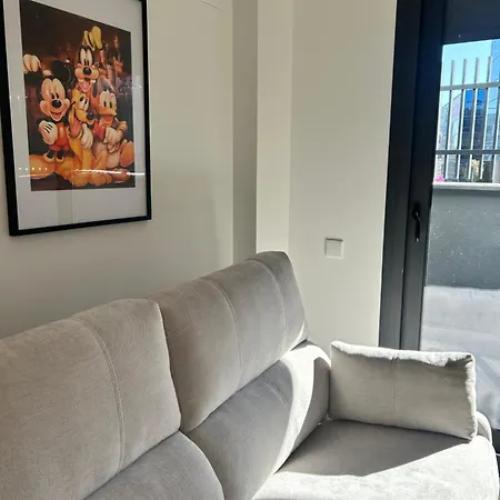 Estudios Homer Y Disney Con Piscina Olimpica Climatizada, Exterior,Gimnasio, Coworking, Netflix Y Wifi Gratis San Sebastián de los Reyes Exterior photo