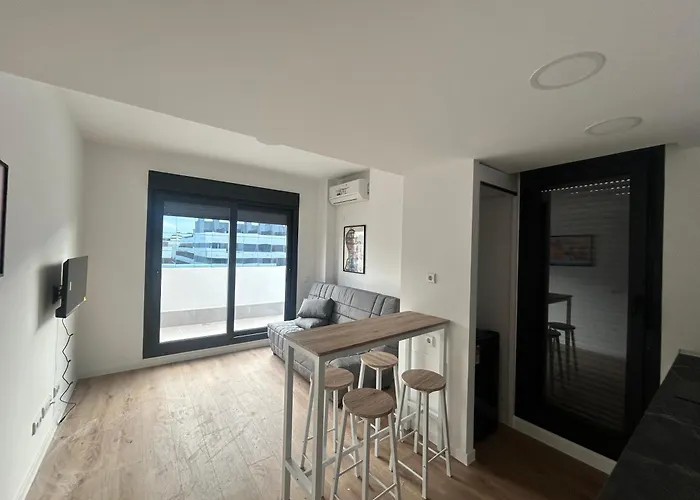 Estudios Homer Y Disney Con Piscina Olimpica Climatizada, Exterior,Gimnasio, Coworking, Netflix Y Wifi Gratis